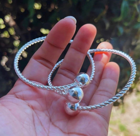 ⭐️ Harmony Loops with Complementary Velvet Pouch